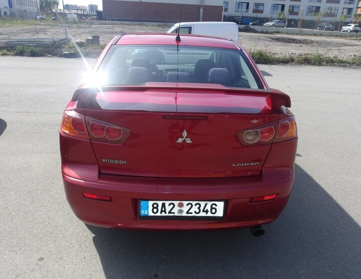 Mitsubishi Lancer Sedan / Limuzína 2,0 l 103 kw