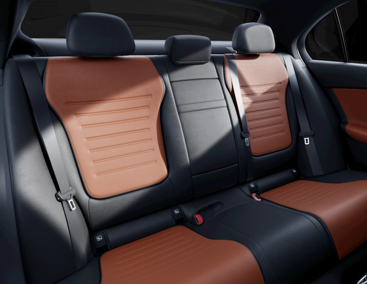 Mercedes-Benz Třídy C 8