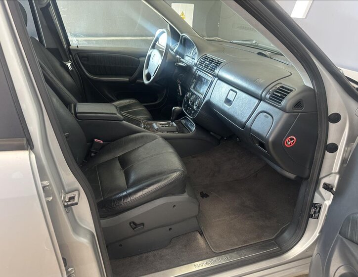 Mercedes-Benz Třídy M 17