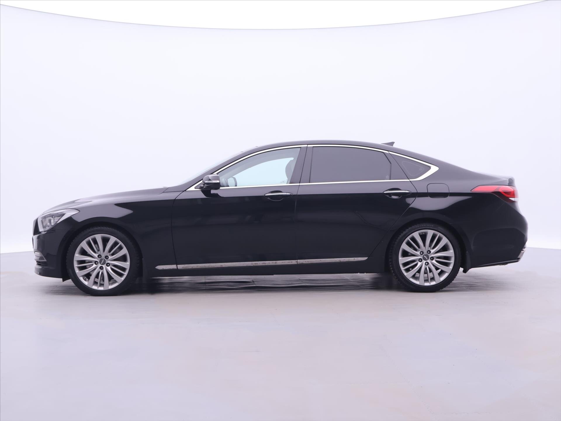 Hyundai Genesis Sedan 3,8 l 232 kw