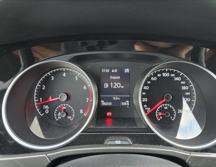 Volkswagen Touran 17