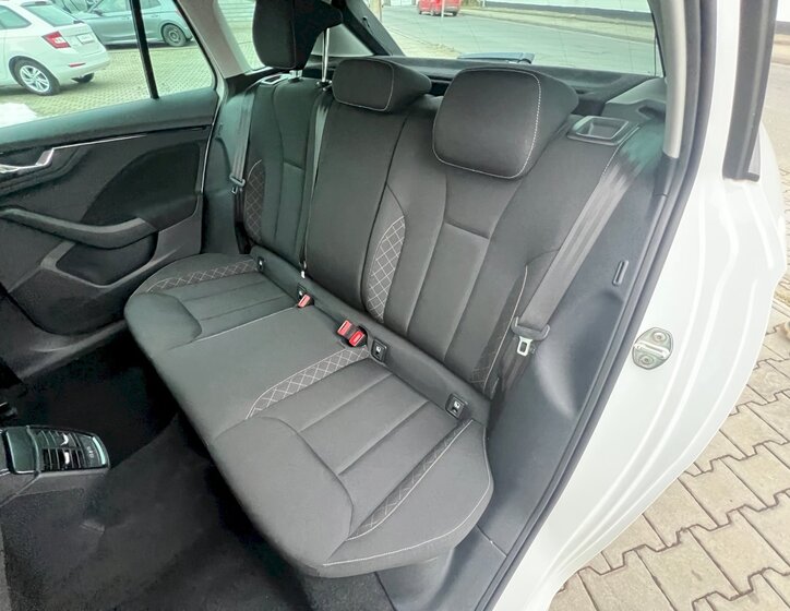 Škoda Scala Hatchback 1,0 l 85 kw