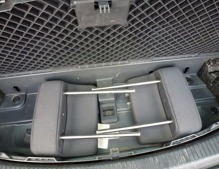 Volkswagen Touran Kombi 2,0 l 100 kw