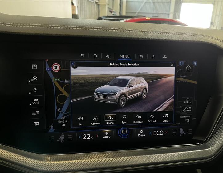 Volkswagen Touareg 7