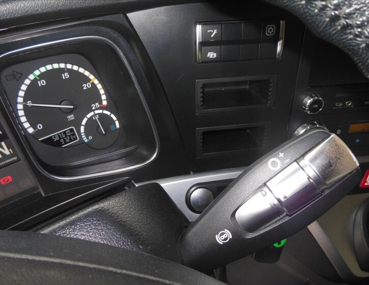 Mercedes-Benz Ostatní 33