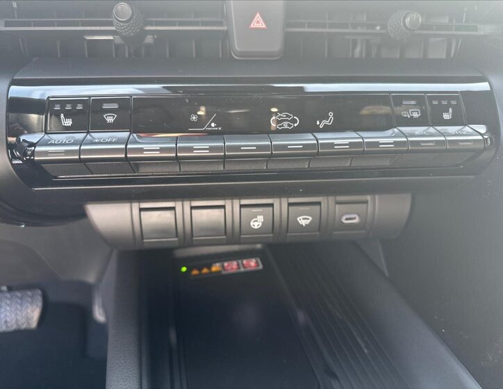 Toyota C-HR Hatchback 1,8 l 72 kw