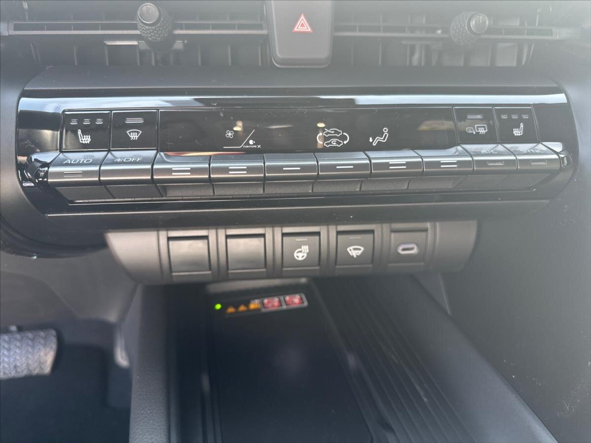 Toyota C-HR Hatchback 1,8 l 72 kw