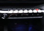 Peugeot 5008 SUV 1,2 l 96 kw