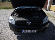 Toyota RAV4 Kombi 2,0 l 112 kw