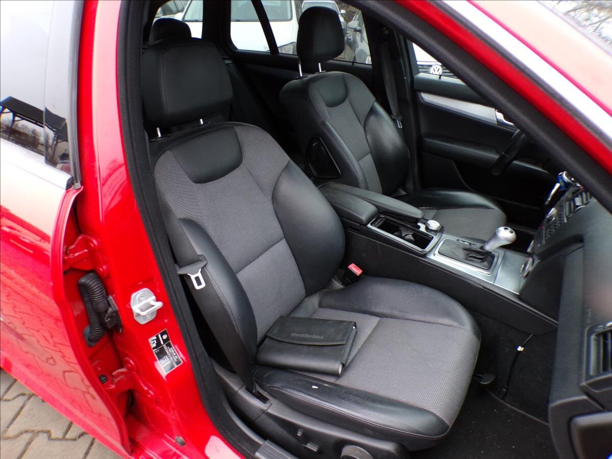 Mercedes-Benz Třídy C Kombi 3,0 l 170 kw