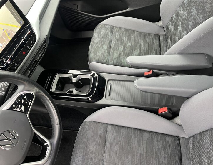 Volkswagen ID.4 36