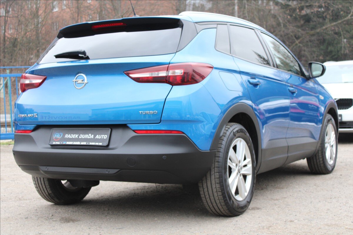 Opel Grandland X SUV 1,2 l 96 kw