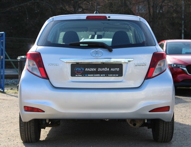 Toyota Yaris Hatchback 998,0 51 kw