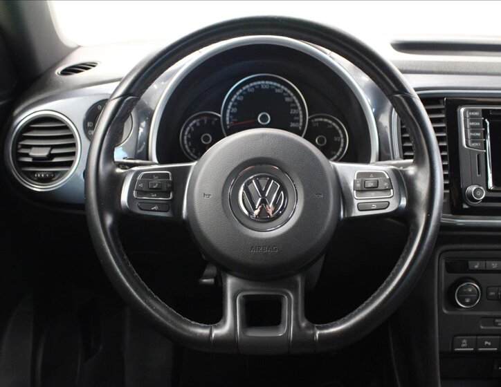 Volkswagen Beetle Hatchback 1,2 l 77 kw