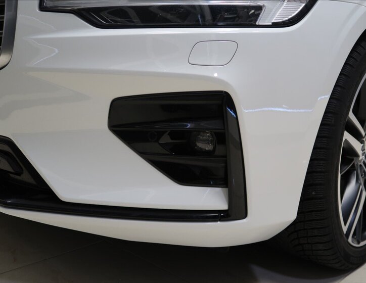 Volvo V60 Kombi 2,0 l 140 kw