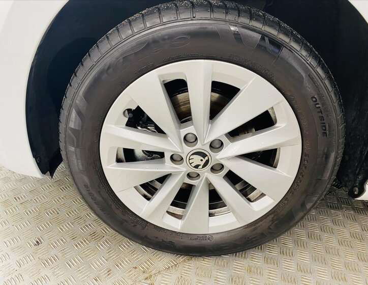 Škoda Scala Hatchback 999,0 85 kw