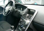 Volvo XC60 SUV 2,4 l 120 kw