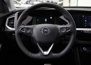 Opel Grandland SUV / Terénní 1,2 l 96 kw