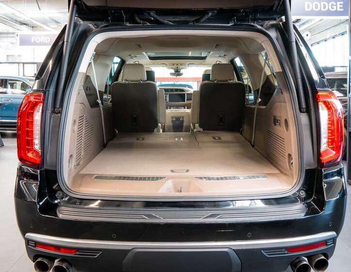 GMC Yukon SUV / Terénní 6,2 l 313 kw