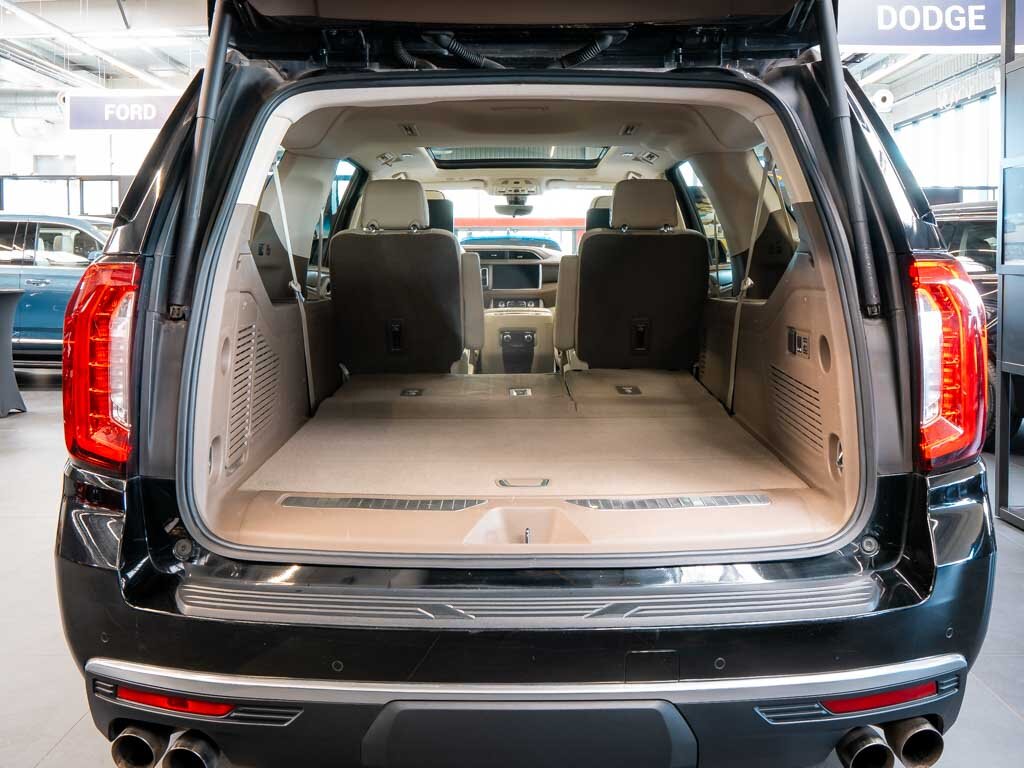 GMC Yukon SUV / Terénní 6,2 l 313 kw