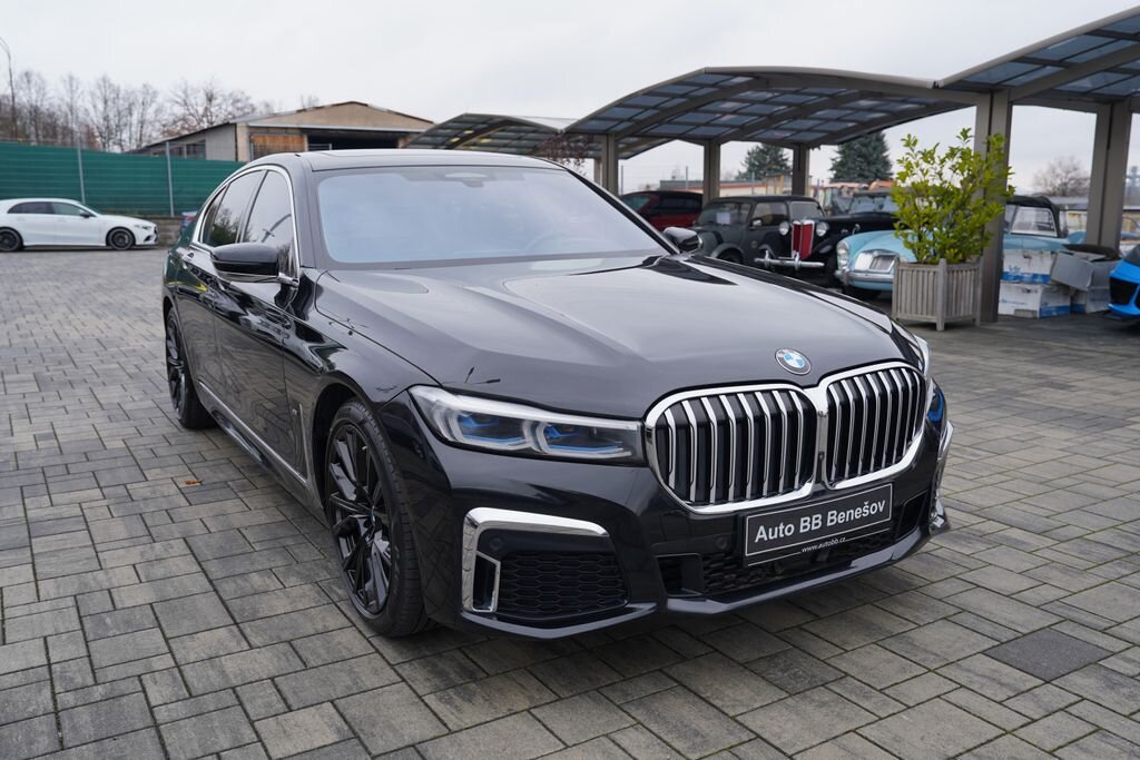 BMW Řada 7 Sedan 3,0 l 250 kw
