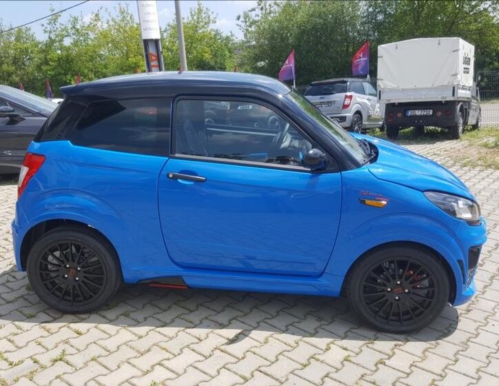 Ligier JS 50 L Hatchback 478,0 6 kw