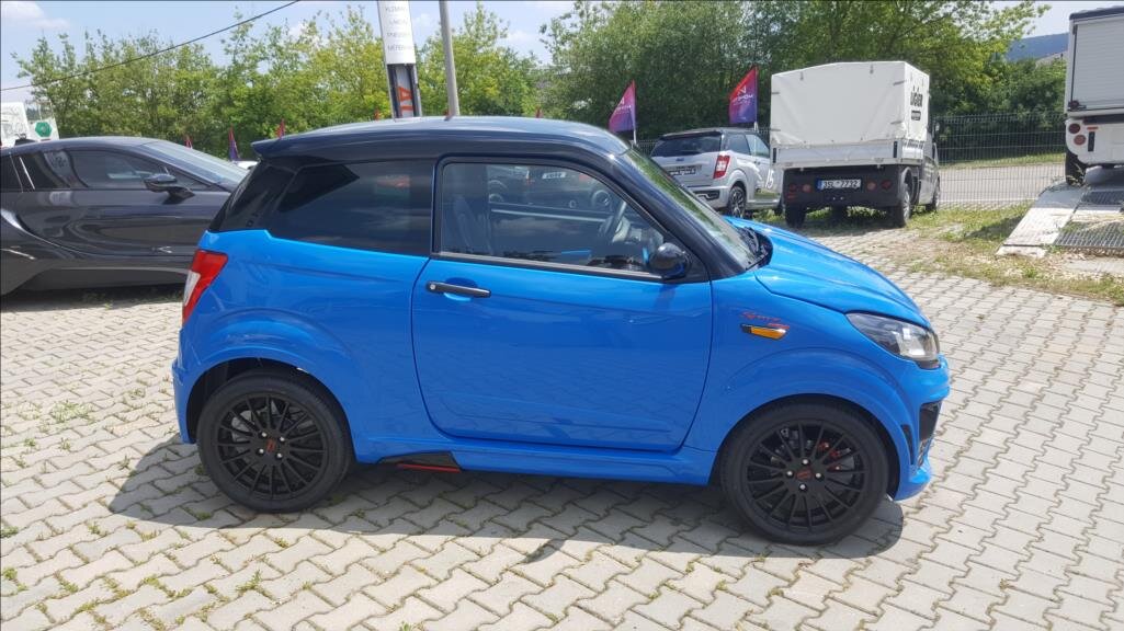 Ligier JS 50 L Hatchback 478,0 6 kw