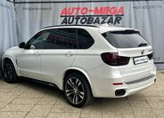 BMW X5 8