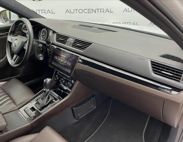 Škoda Superb 26