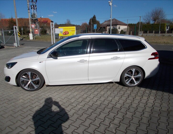 Peugeot 308 Kombi 2,0 l 133 kw