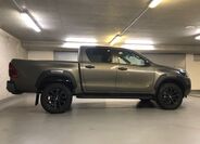 Toyota Hilux 4