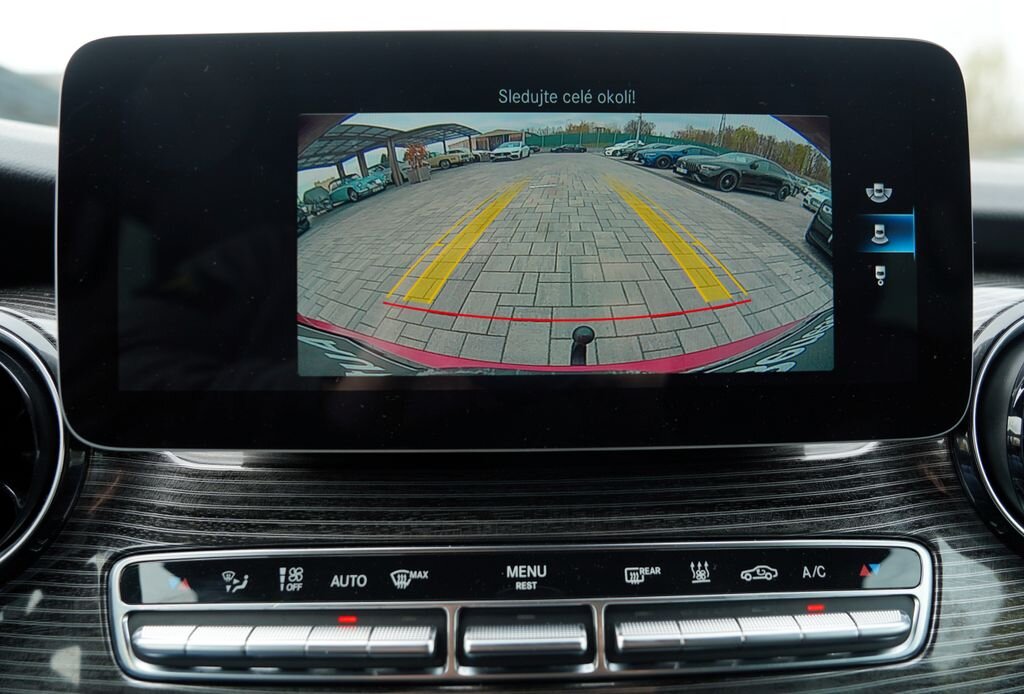 Mercedes-Benz Třídy V MPV 2,0 l 176 kw