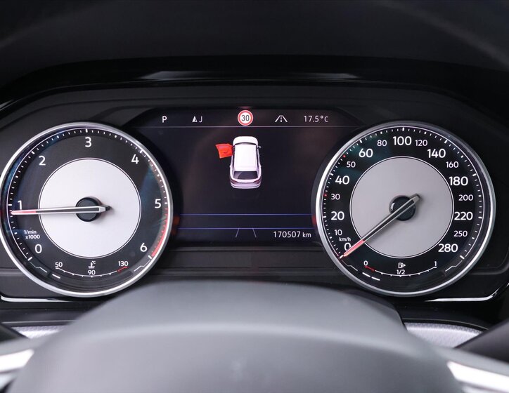 Volkswagen Touareg SUV / Terénní 3,0 l 210 kw