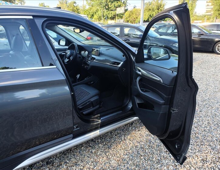 BMW X1 SUV 2,0 l 141 kw