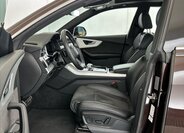 Audi Q8 SUV / Terénní 3,0 l 250 kw