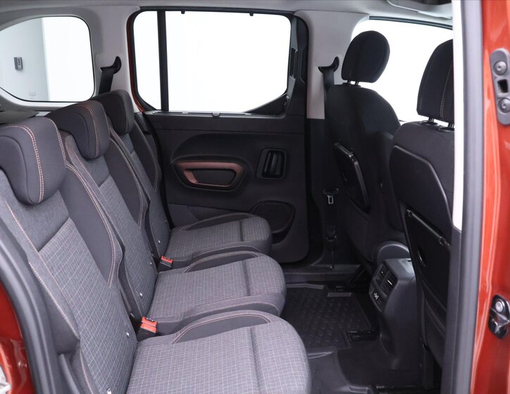 Peugeot Rifter MPV 1,5 l 96 kw