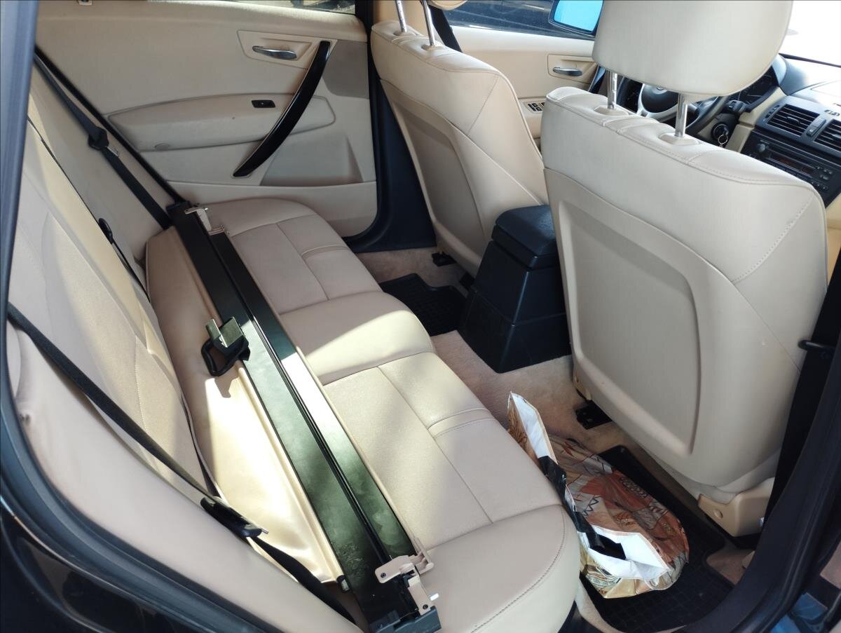 BMW X3 SUV / Terénní 2,0 l 110 kw