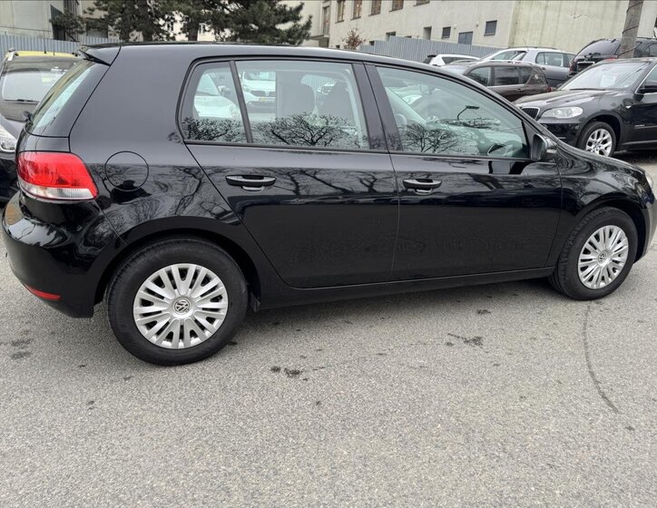 Volkswagen Golf Hatchback 1,6 l 77 kw