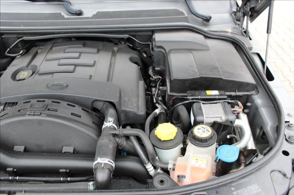 Land Rover Range Rover Sport SUV / Terénní 3,0 l 188 kw