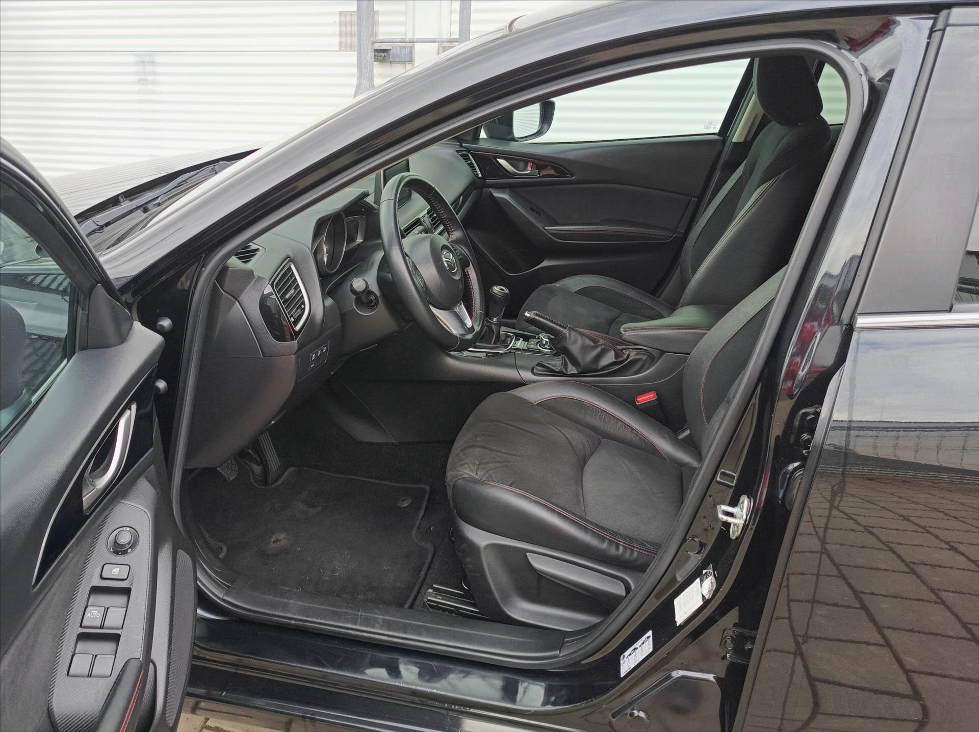 Mazda 3 Hatchback 1,5 l 77 kw