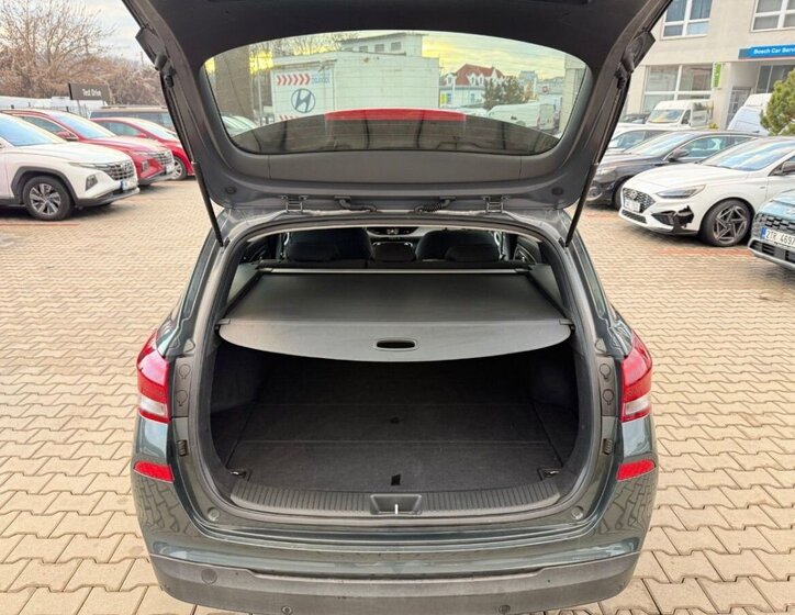 Hyundai i30 Kombi 1,5 l 71 kw