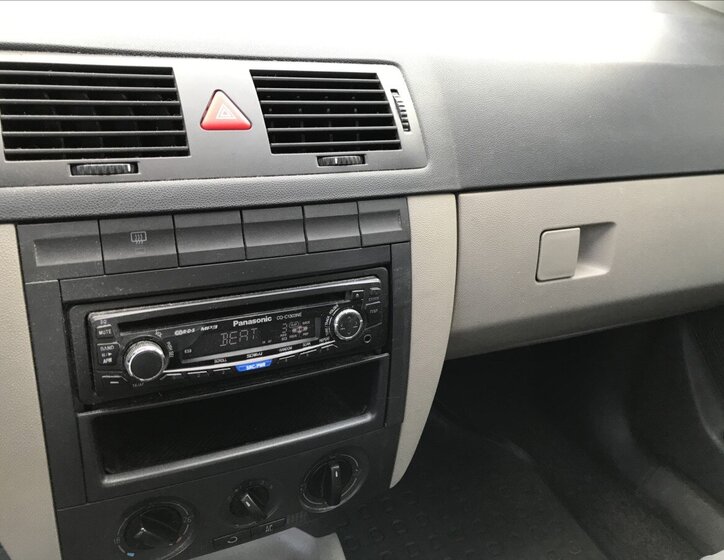 Škoda Fabia Hatchback 1,2 l 47 kw