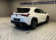Lexus UX 300h SUV 2,0 l 146 kw