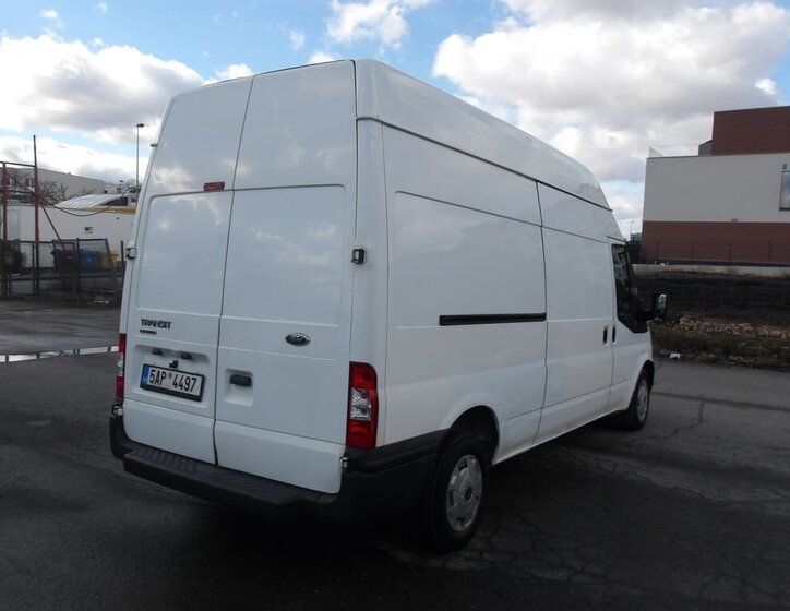 Ford Transit Skříň 2,2 l 74 kw