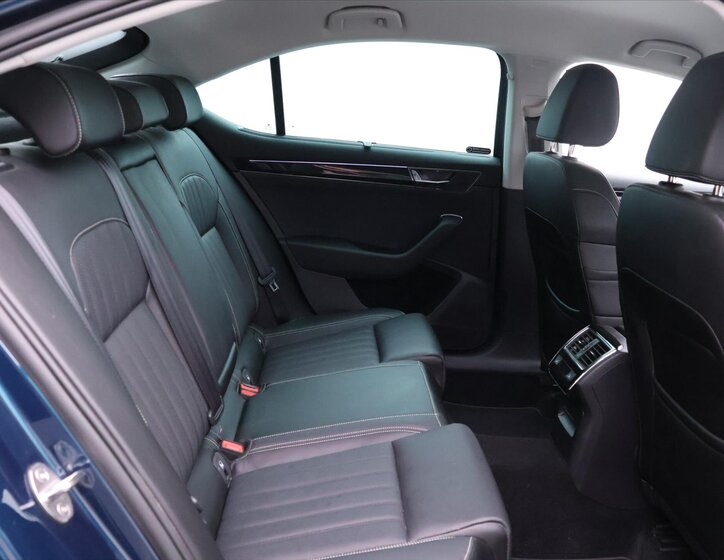 Škoda Superb Liftback 2,0 l 110 kw