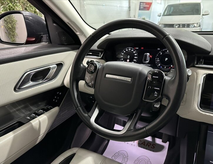 Land Rover Range Rover Velar 16