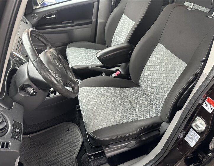 Suzuki SX4 Hatchback 1,6 l 88 kw