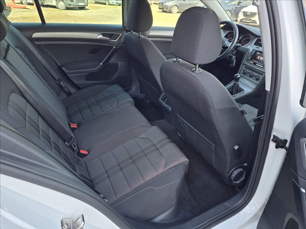 Volkswagen Golf Hatchback 1,2 l 63 kw