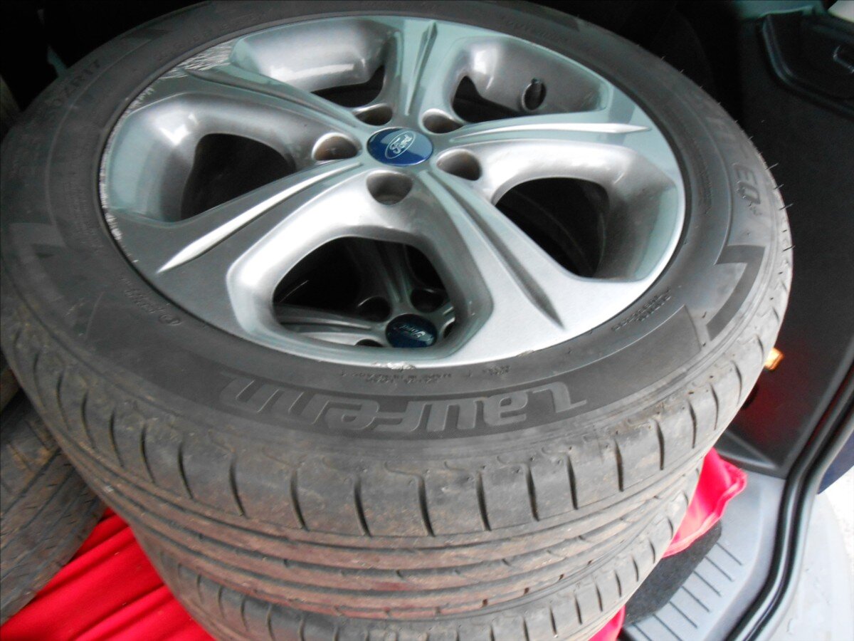 Ford Galaxy Kombi 2,0 l 103 kw