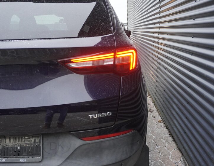 Opel Grandland X SUV 1,2 l 96 kw